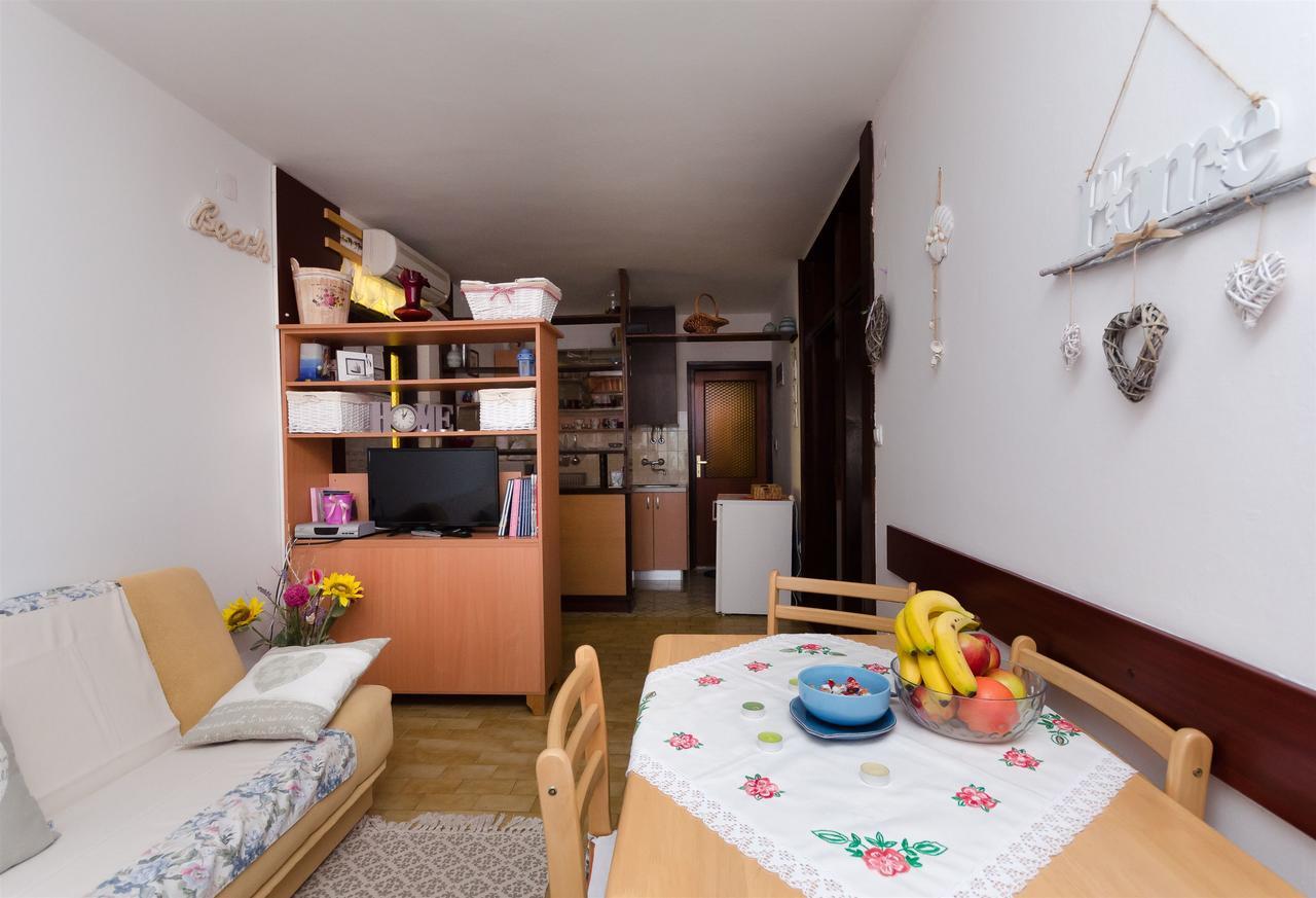 Apartments Branka Punat Exterior photo