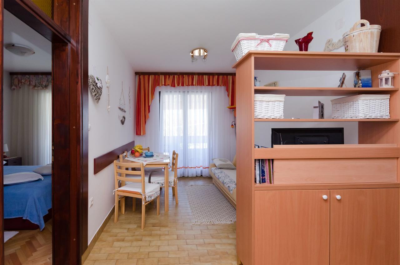Apartments Branka Punat Exterior photo